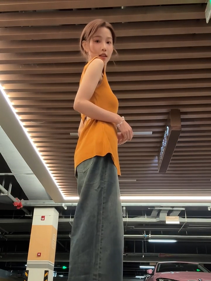 已到貨 純欲風氣質修身顯瘦美式甜辣設計感露腰無袖針織女夏