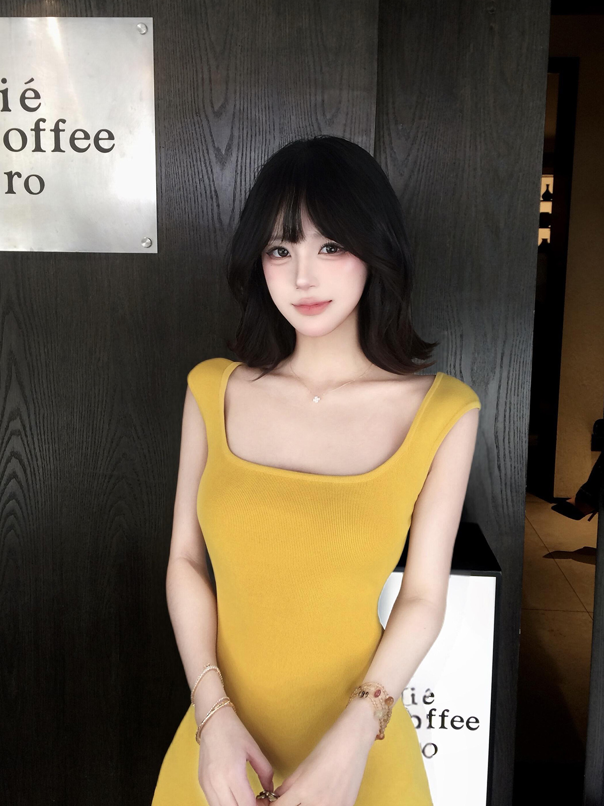 已到貨 純欲風氣質修身顯瘦美式甜辣設計感露腰無袖針織女夏季
