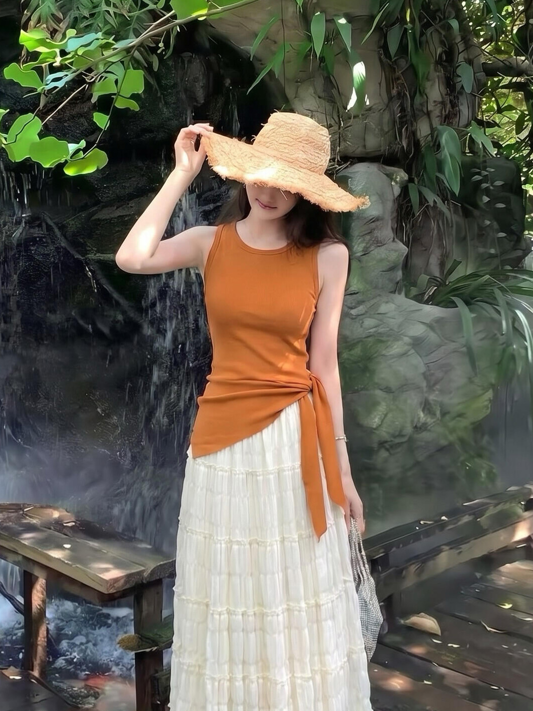 已到貨 夏季法式氣質圓領針織衫背心女高級感開叉綁帶收腰上衣