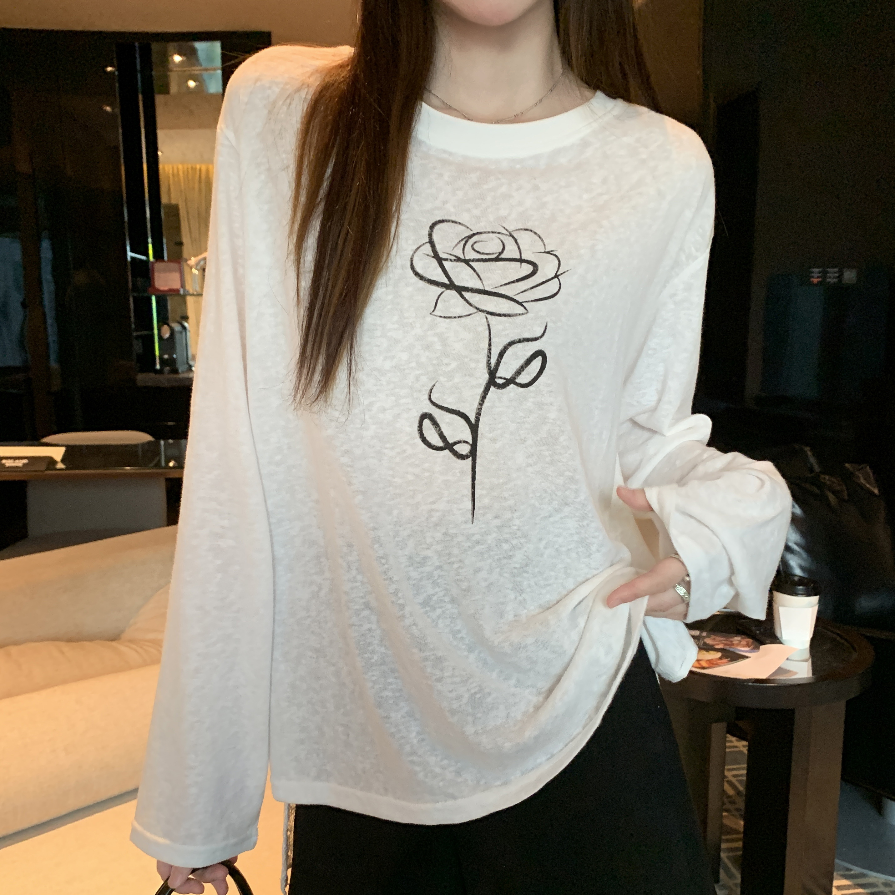 MY13473# 白色蕾丝镂空拼接长袖t恤女新款秋季宽松休闲外穿女裝貨源服裝批發