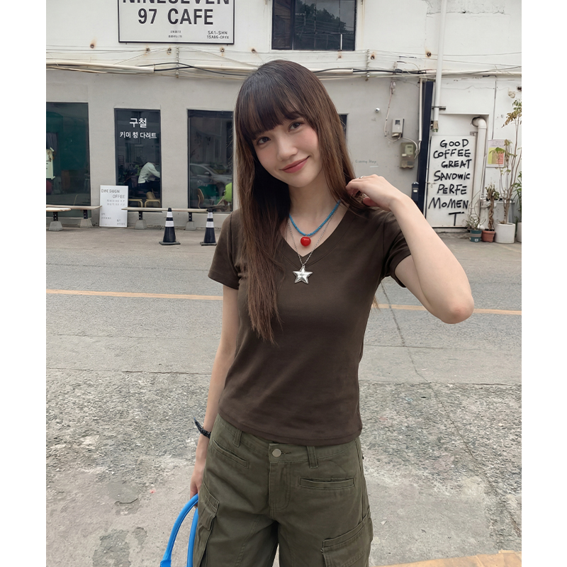 實拍實價辣妹露臍短款上衣2026新款美式氣質修身緊身灰色v領短袖t