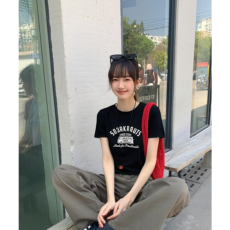 實拍實價#t恤女歐洲站夏裝2026新款印花收腰小衫別致上衣女潮