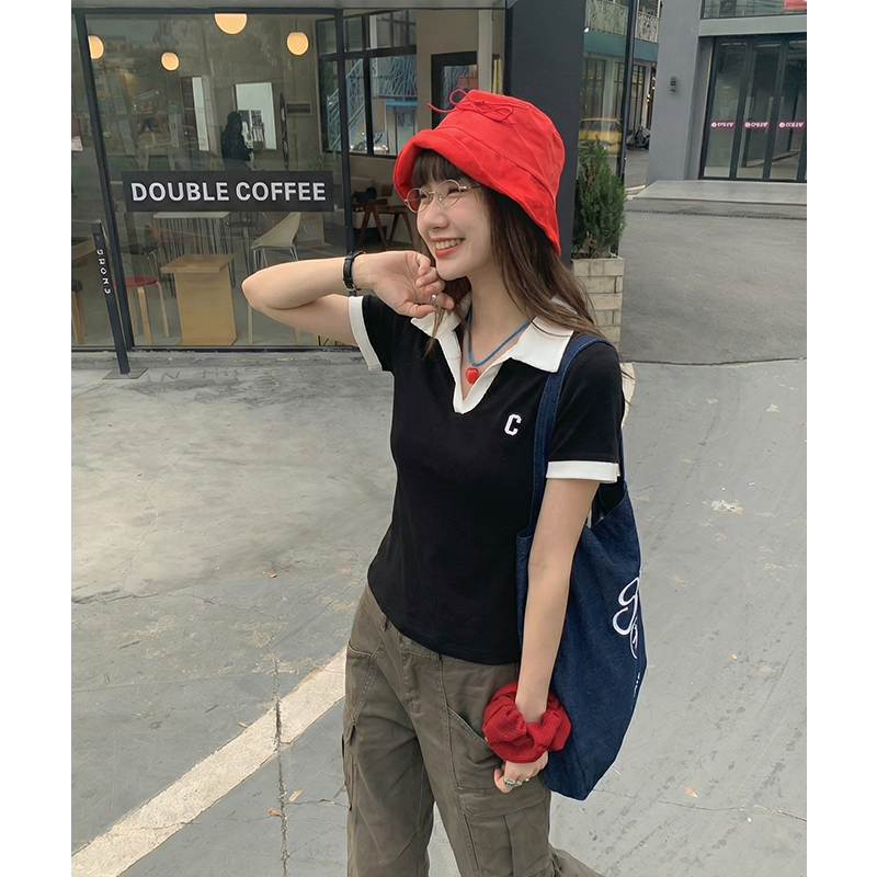 實拍實價#撞色polo領t恤女短袖夏季鎖骨別致v領短款上衣體恤