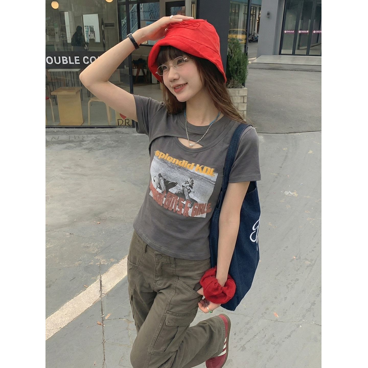 實拍實價#鏤空印花短袖t恤女夏2026新款純欲設計感小眾短款上衣潮