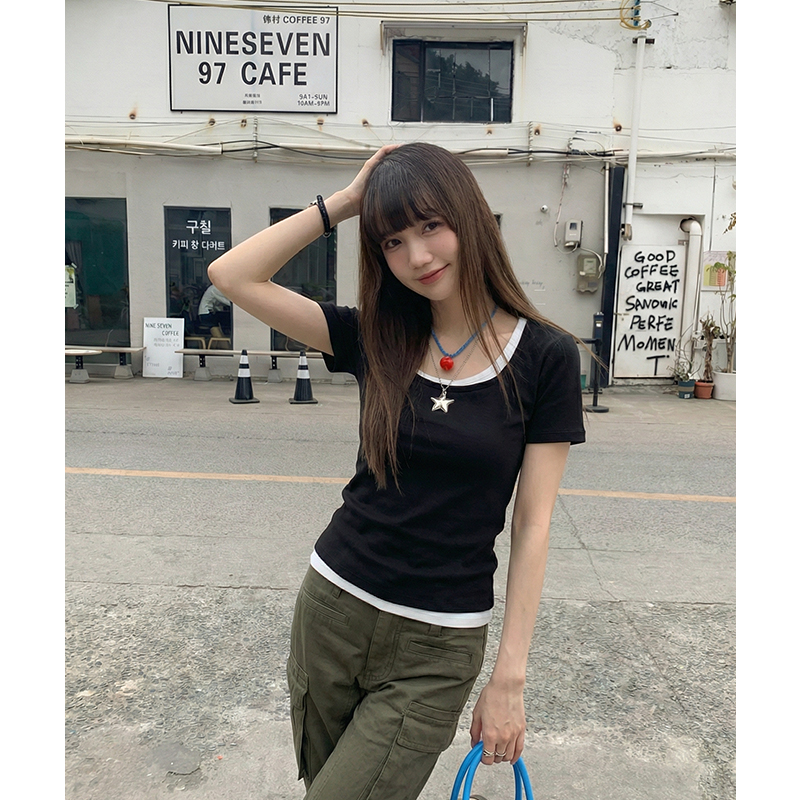 實拍實價#撞色方領短袖t恤女百搭夏季顯瘦小38眾創意設計感不規則