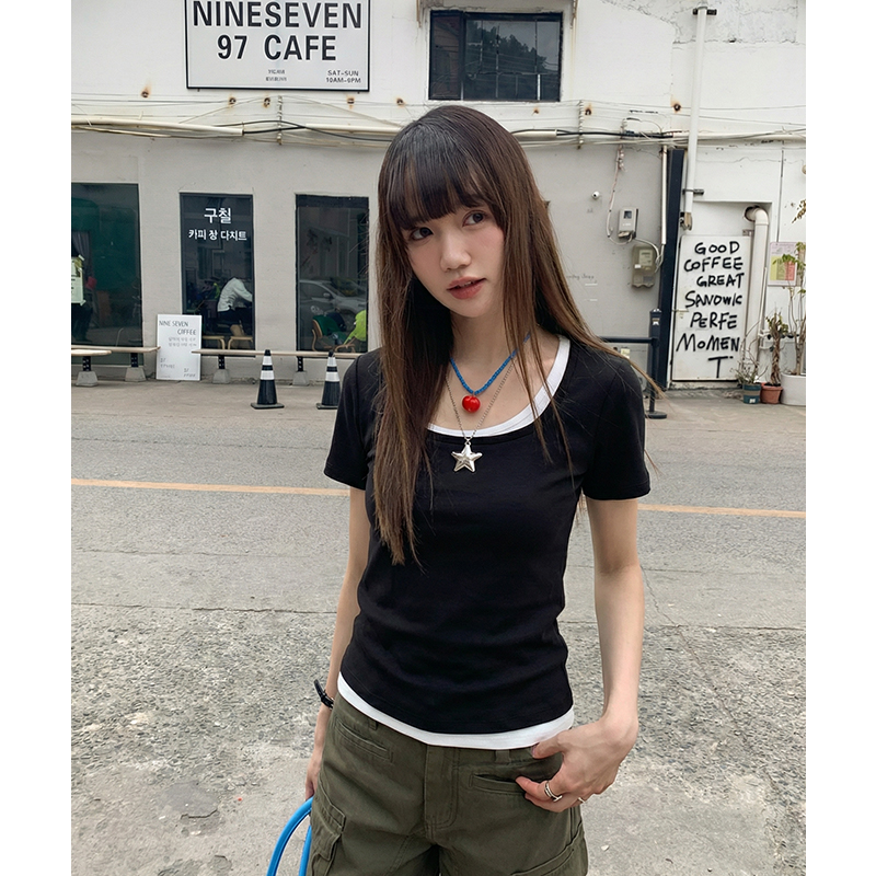 實拍實價#撞色方領短袖t恤女百搭夏季顯瘦小38眾創意設計感不規則