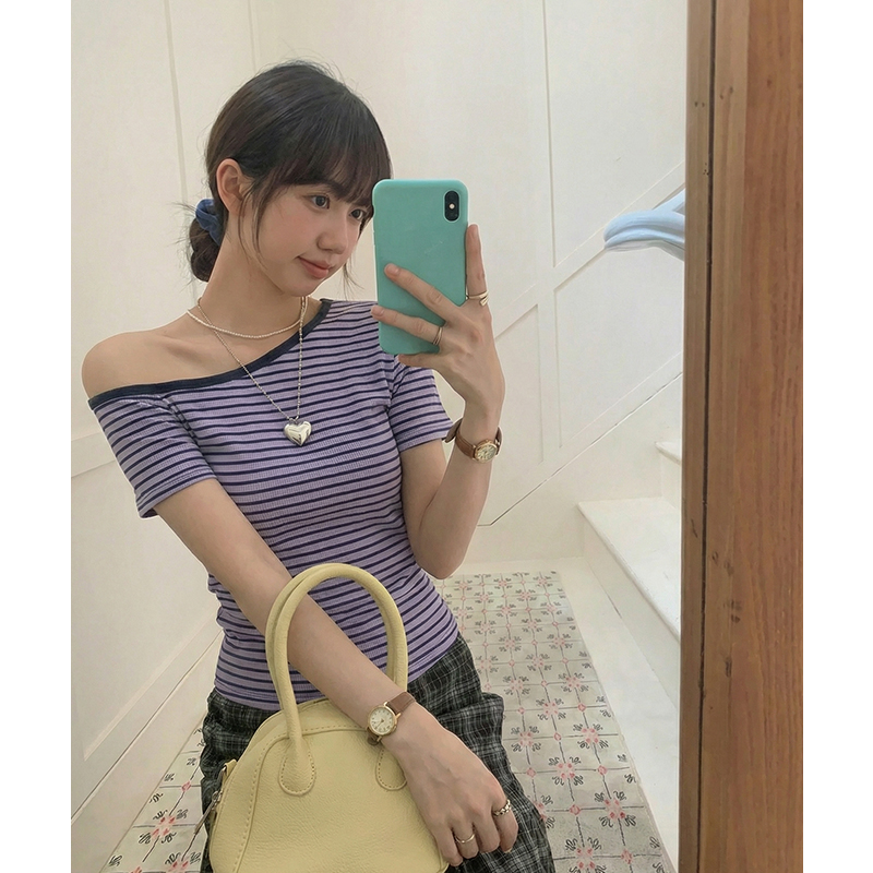實拍實價紫色條紋斜肩短袖t恤女2026春季新款修身短款露肩上衣潮