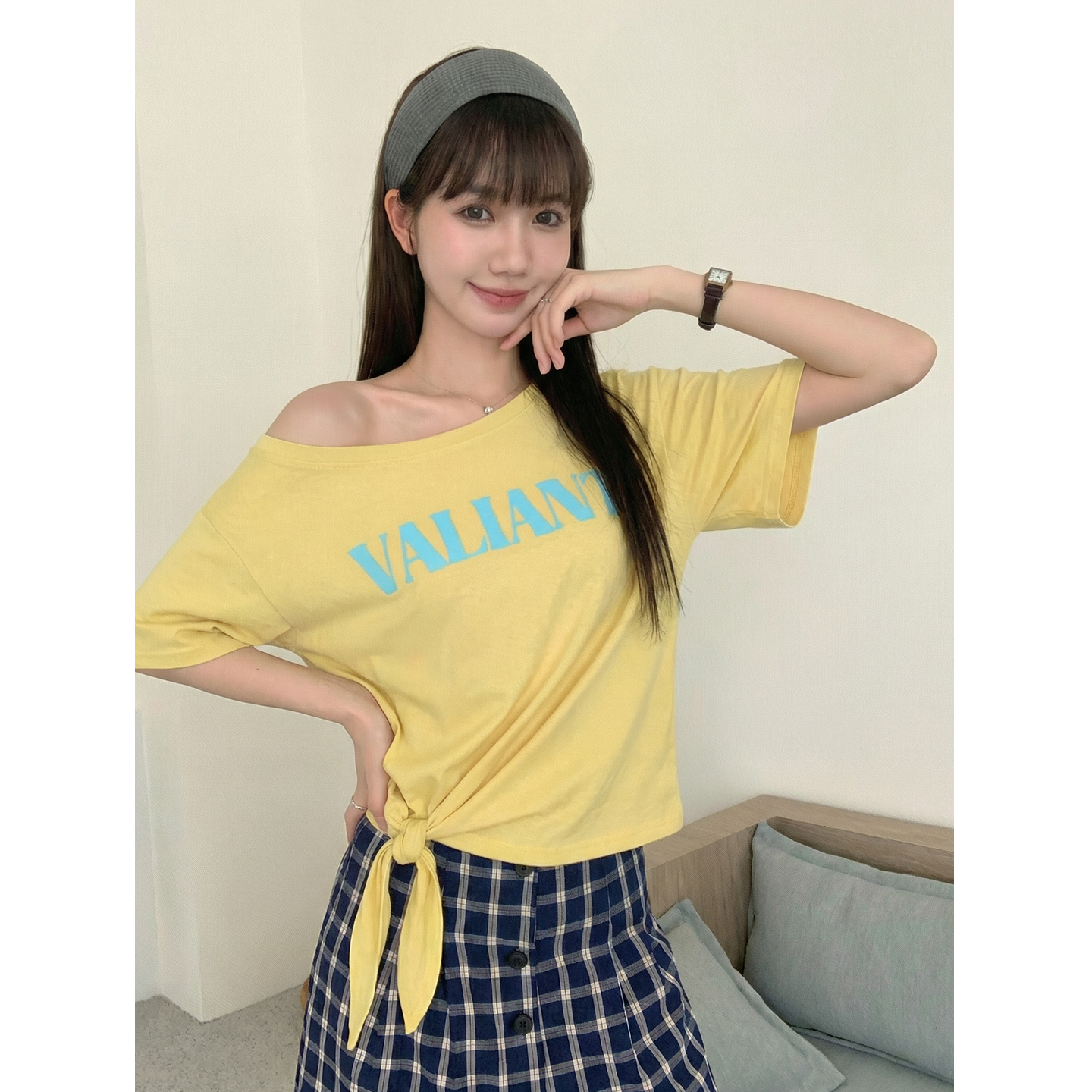 實拍實價#短袖t恤女夏季2026新款設計感字母印花綁帶打結露肩斜領