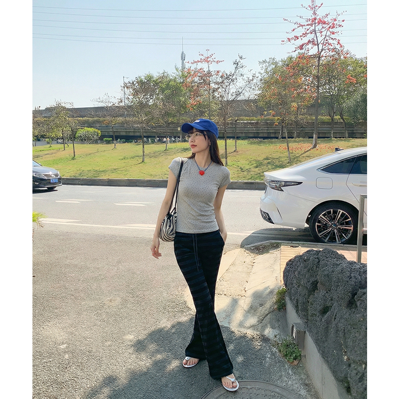 實拍實價星星波點印花短袖t恤女夏2026新款百搭修身顯瘦短款上衣