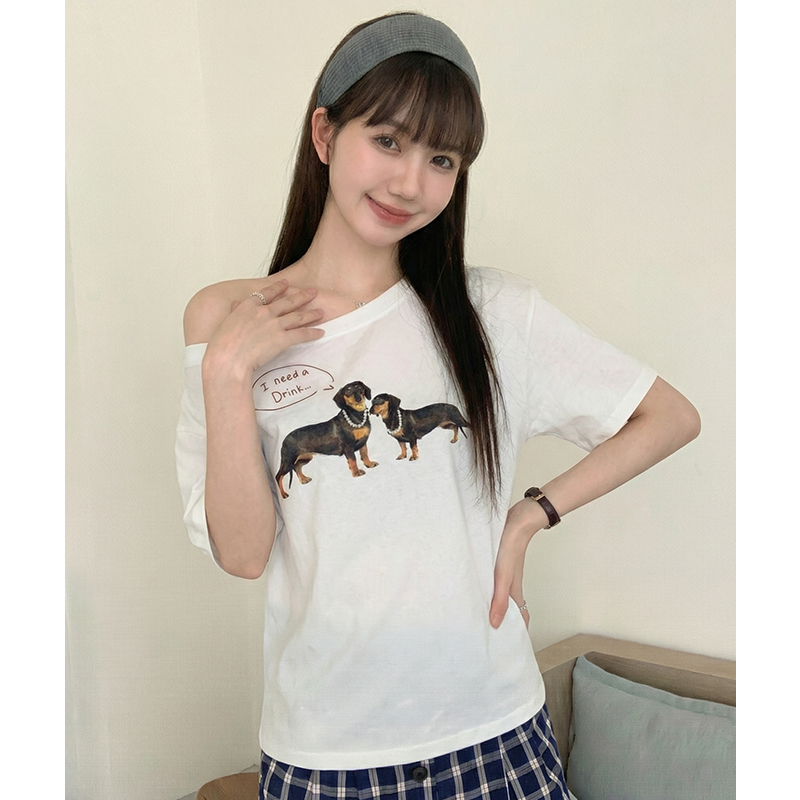 實拍實價白色短袖t恤女2026夏季新款寬松印花設計感露肩斜肩上衣