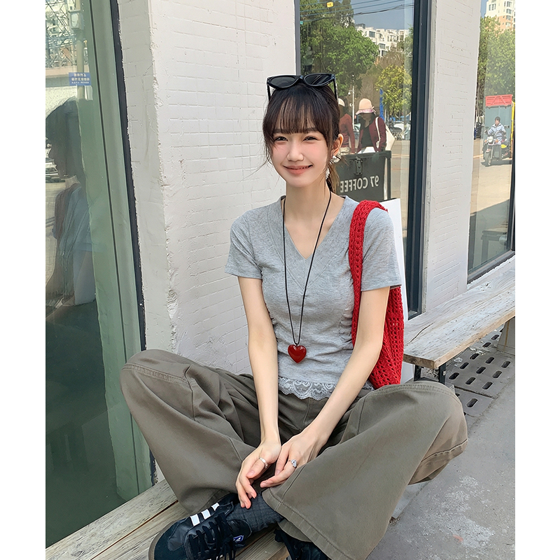 實拍實價蕾絲拼接V領緊身純色短袖T恤女春性感純欲修身顯瘦上衣
