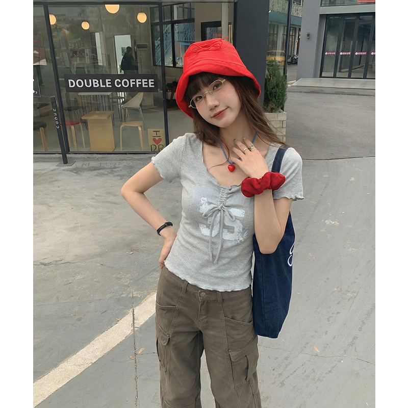 實拍實價#灰色花朵字母印花u領系帶木耳邊短袖t恤女夏季修身短款