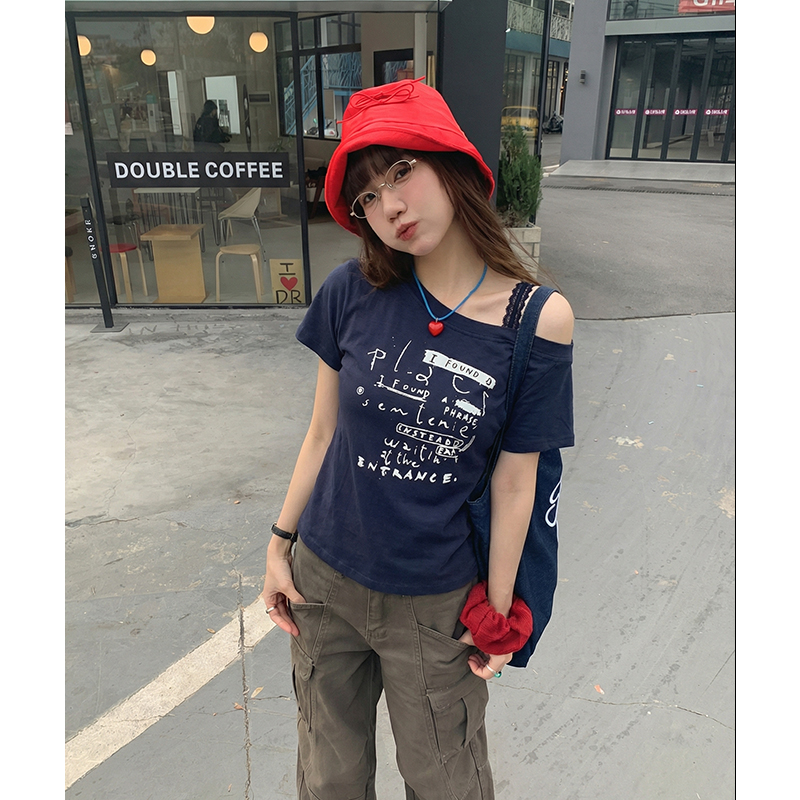 實拍實價#短袖t恤女2026夏季新款印花蕾絲吊帶拼接露肩斜肩上衣潮
