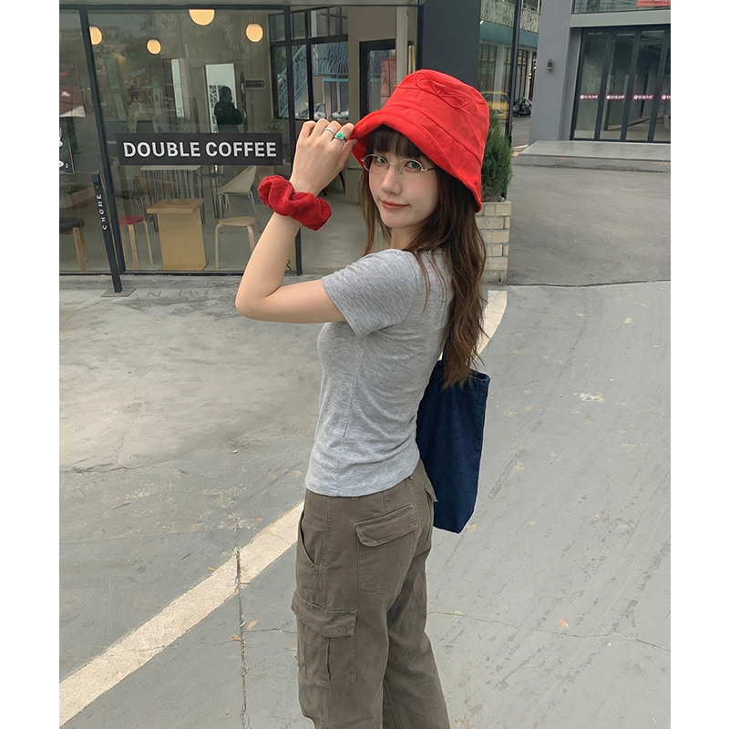 實拍實價#正肩短袖t恤女夏季2026新款設計感小眾紐扣鏤空短款上衣