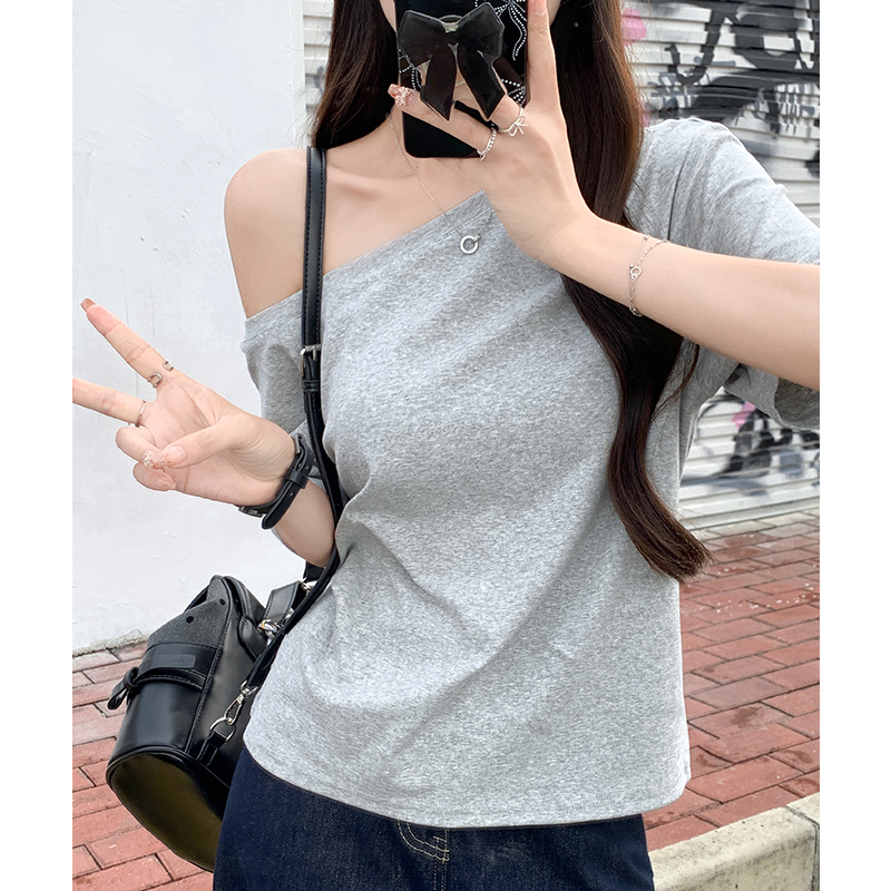 實拍實價短袖t恤女夏季2026新款寬松顯瘦設計感純欲露肩斜肩上衣