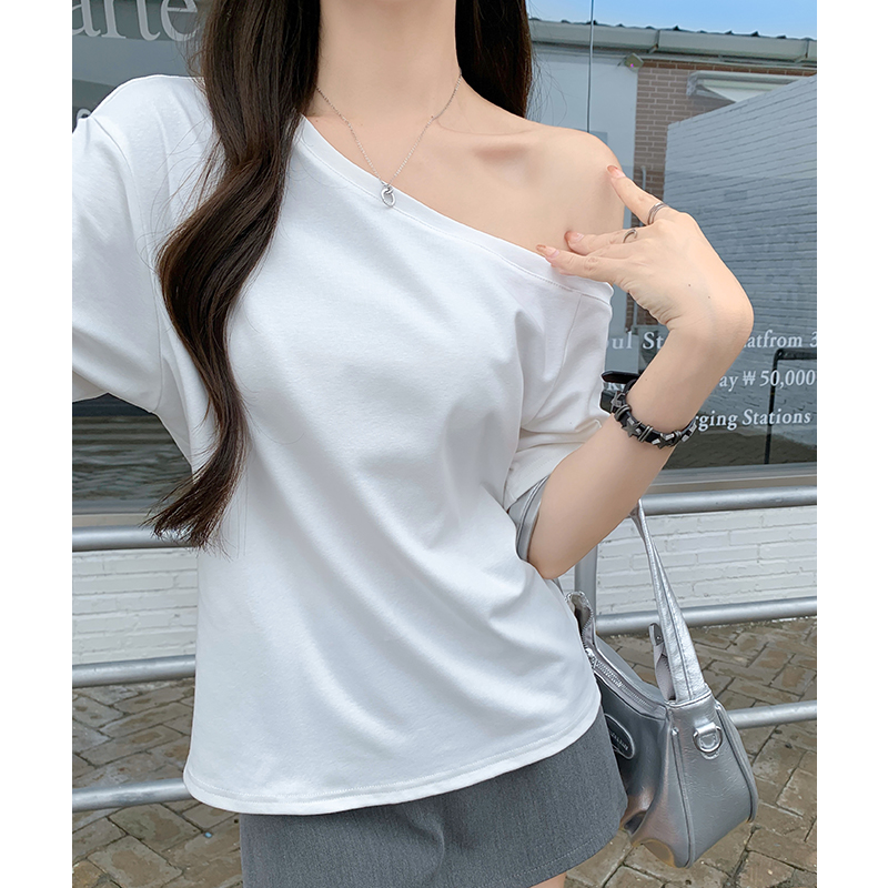 實拍實價短袖t恤女夏季2026新款寬松顯瘦設計感純欲露肩斜肩上衣