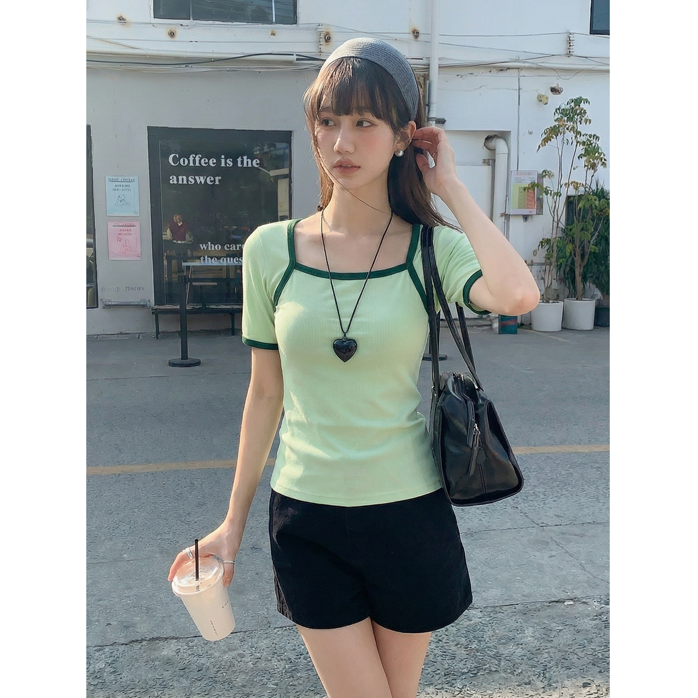 實拍實價#t恤女夏季2026新款拼接獨特修身方領短款上衣體恤潮