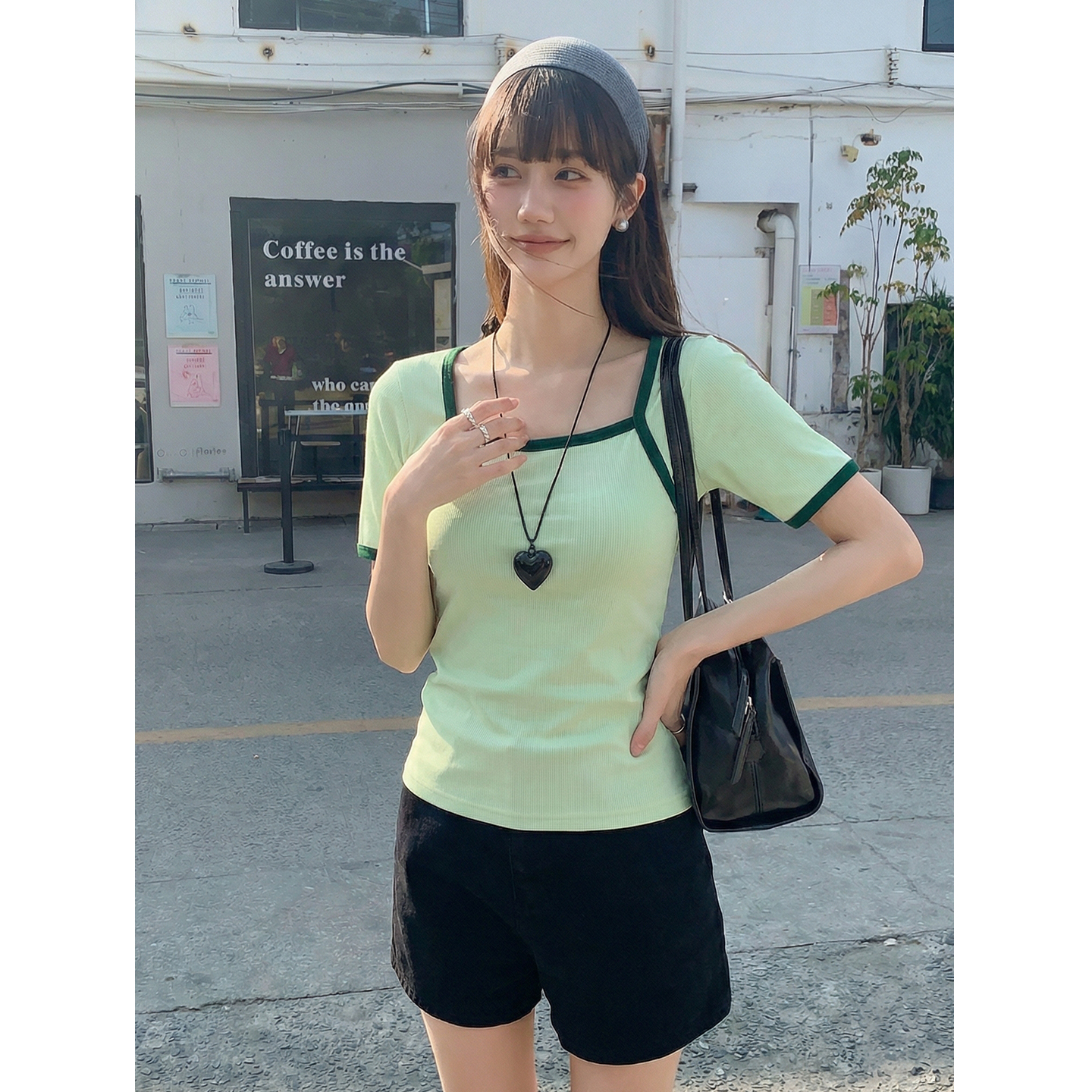 實拍實價#t恤女夏季2026新款拼接獨特修身方領短款上衣體恤潮
