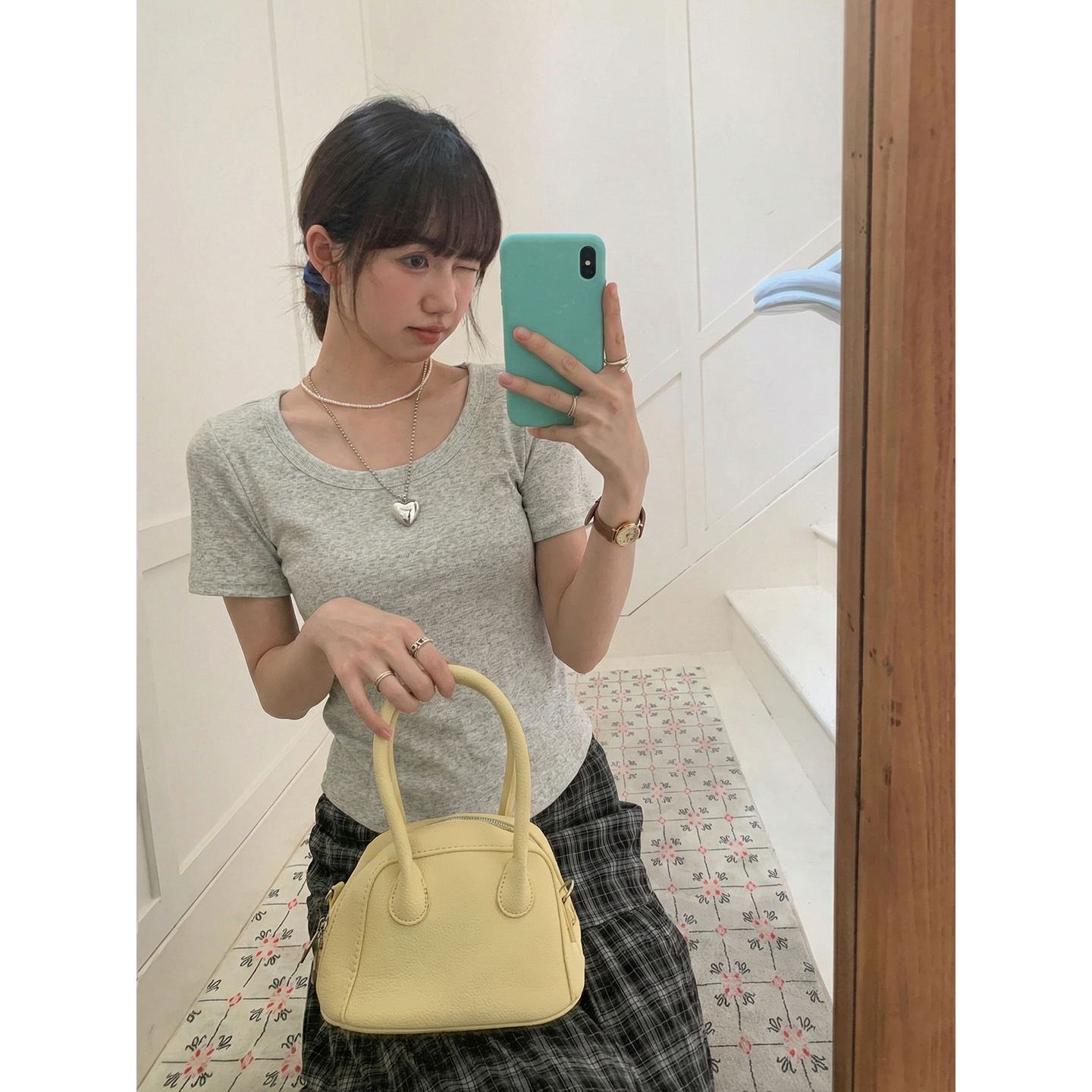 實拍實價低圓領短款上衣夏季露鎖骨甜辣風設計感螺紋體恤女