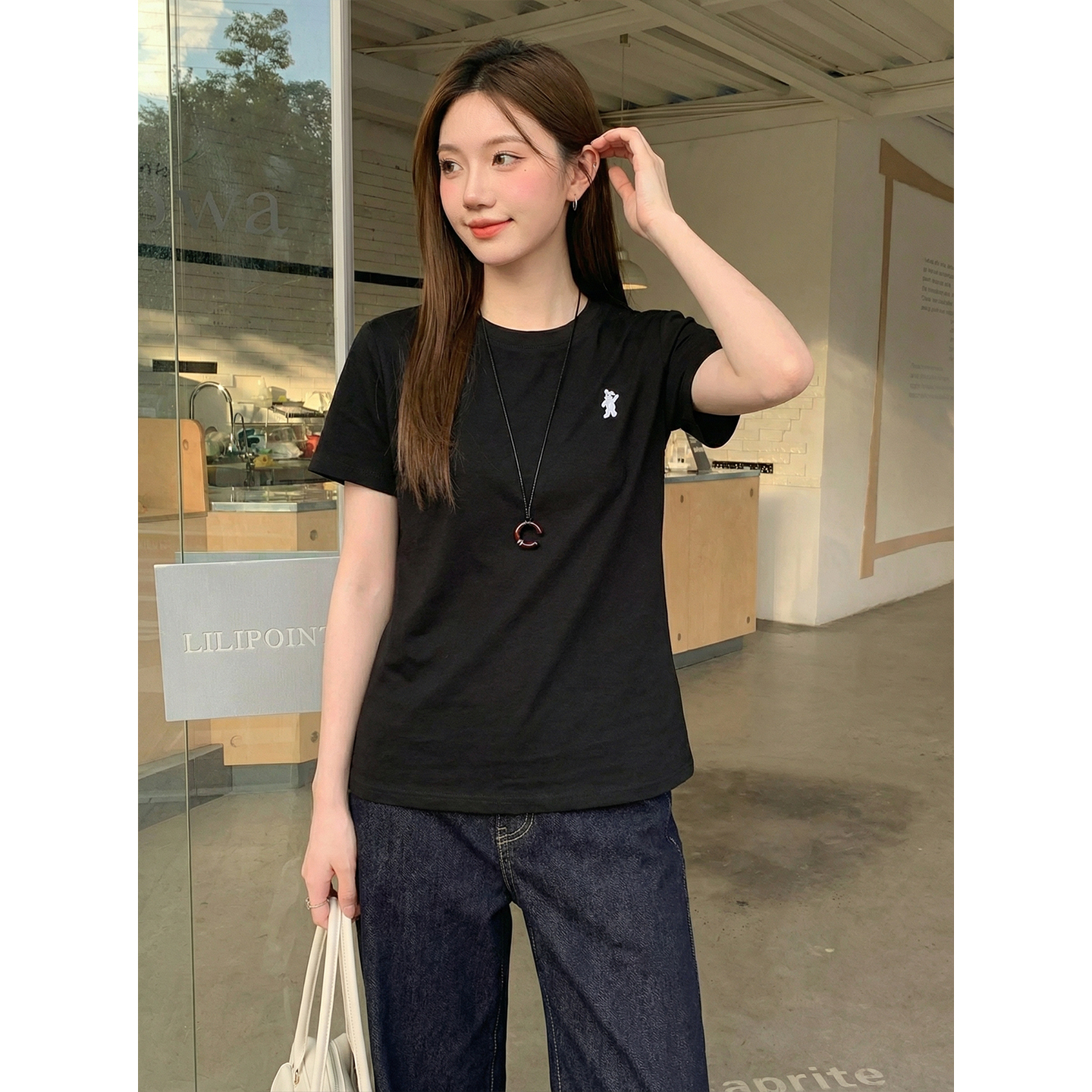 實拍實價紅色刺繡短袖t恤女夏2026新款半袖體恤休閑寬松百搭上衣