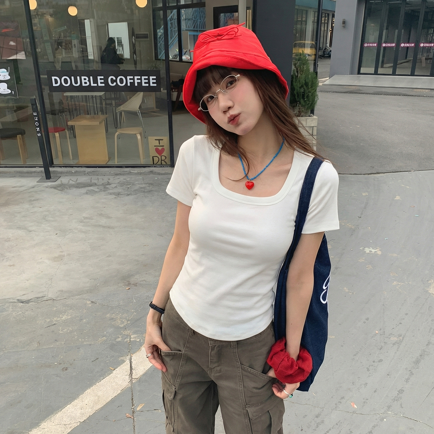 實拍實價方領短袖t恤女ins夏季半袖體恤法式露鎖骨短款上衣