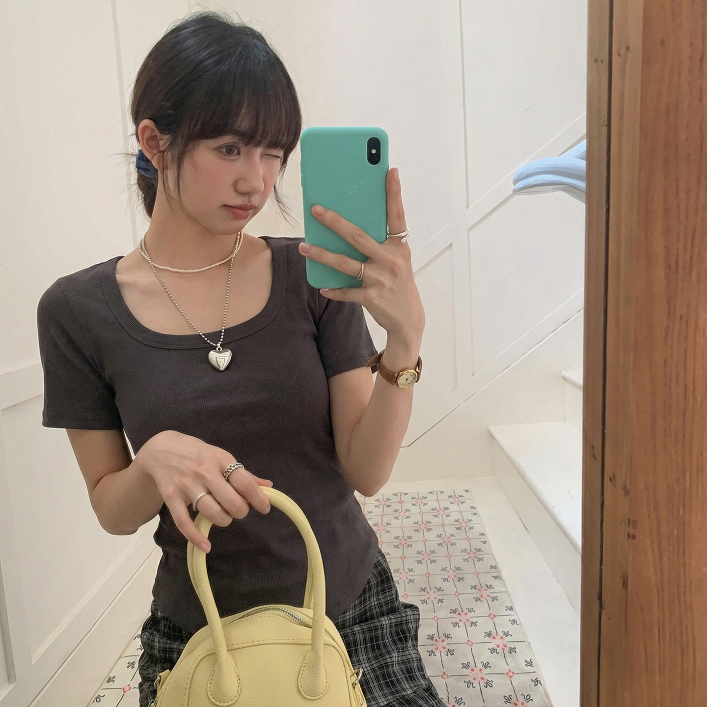 實拍實價方領短袖t恤女ins夏季半袖體恤法式露鎖骨短款上衣
