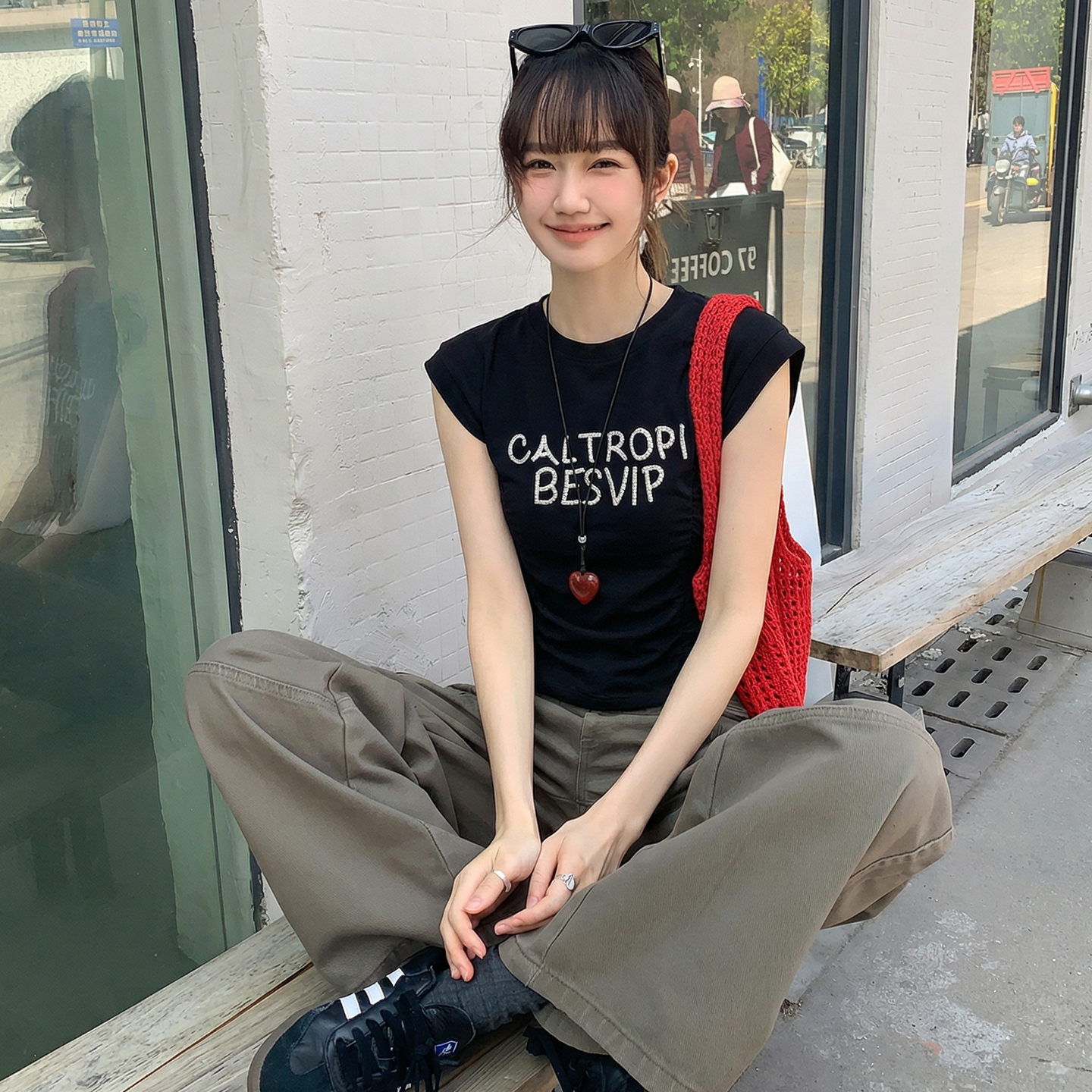 實價實拍#白色字母刺繡褶皺收腰正肩短袖t恤女夏夏季修身短款上衣