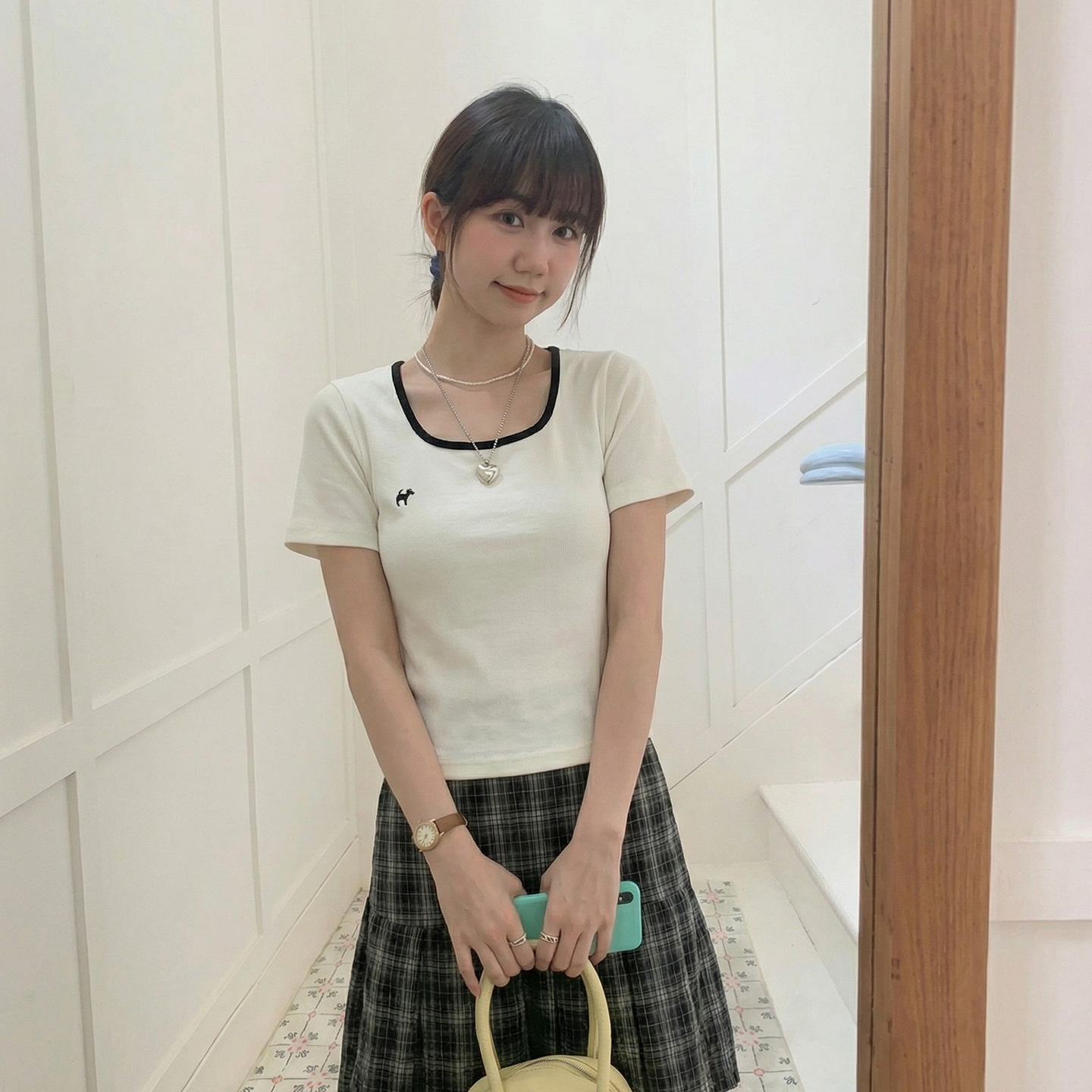 實拍實價#撞色拼接方領正肩t恤女新款夏季刺繡寬松顯瘦上衣體恤