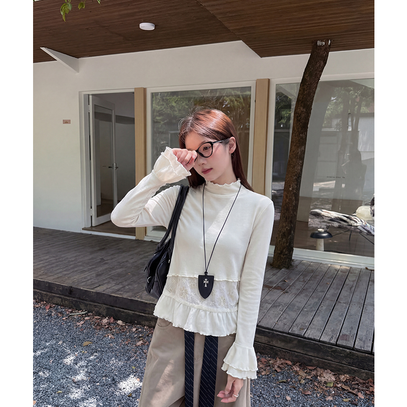 實拍實價#白色半高領蕾絲長袖t恤女春季新款修身顯瘦喇叭袖內搭