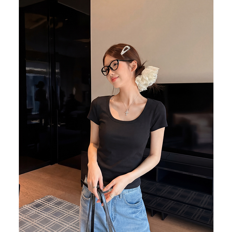 實拍實價純色u領正肩短袖t恤女夏季2026新款性感辣妹修身顯瘦短款