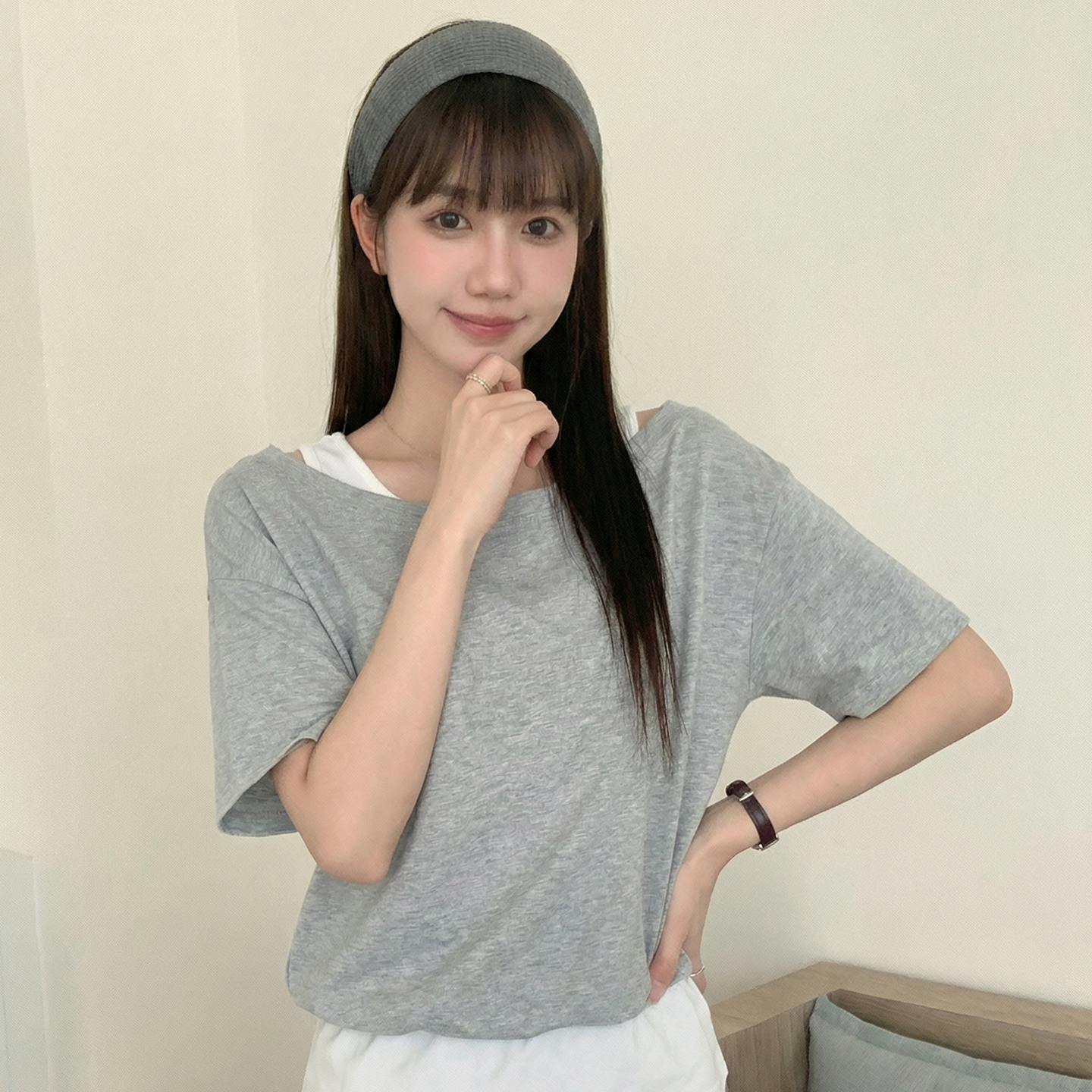 實拍實價#灰色假兩件斜肩短袖t恤女2026年春休閑收腰寬松露肩上衣