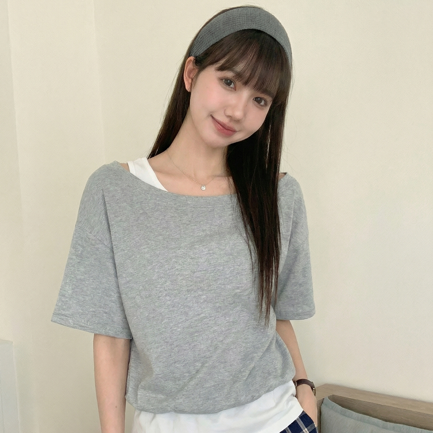 實拍實價#灰色假兩件斜肩短袖t恤女2026年春休閑收腰寬松露肩上衣