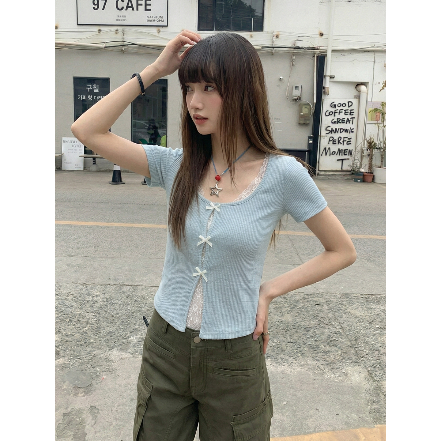 實拍實價#u領假兩件短袖T恤女2026夏款甜辣蝴蝶藍色蕾絲花邊上衣