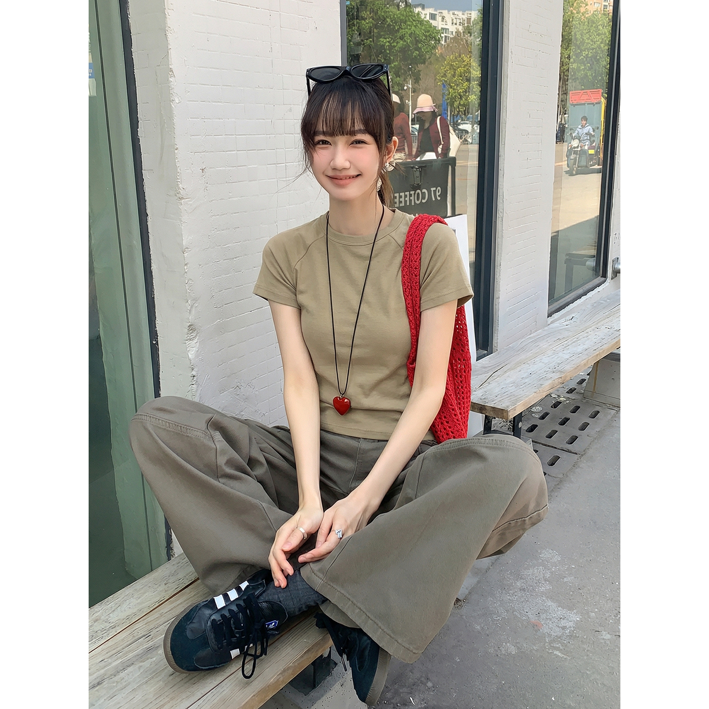 實拍實價#美式黑色純棉短袖t恤女2026小眾辣妹高腰短款上衣女半袖