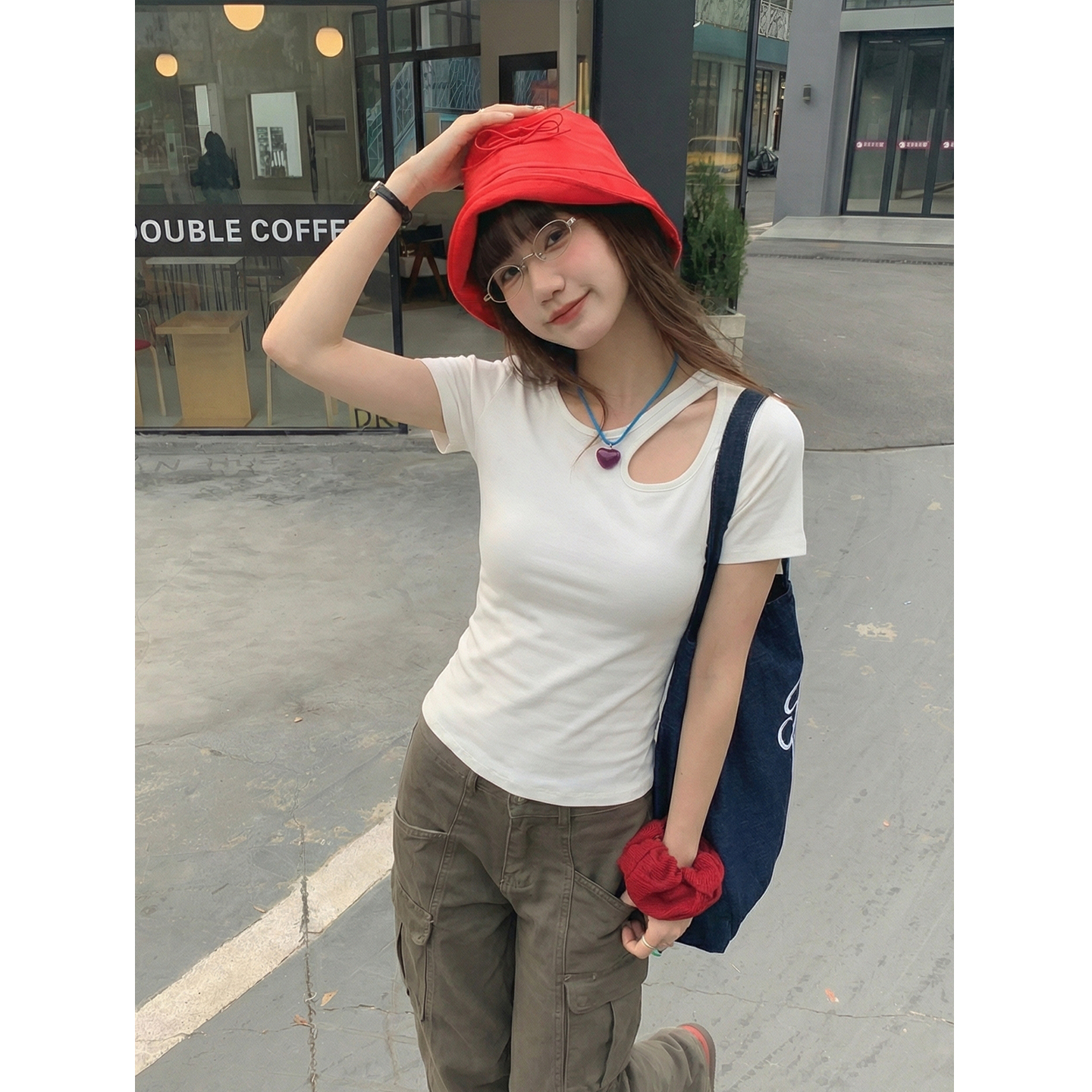 實拍實價#短袖t恤女純欲鏤空鎖骨設計感小眾短款上衣女半袖體恤潮