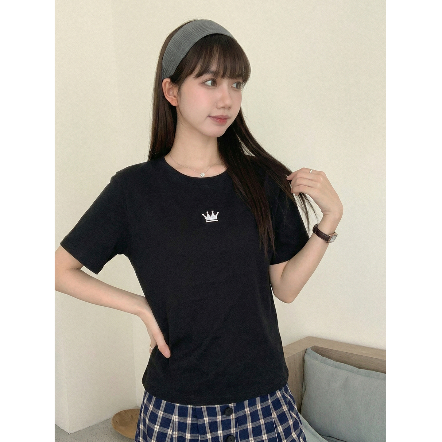實拍實價正肩t恤女短袖夏季2026新款圓領設計感刺繡修身顯瘦上衣