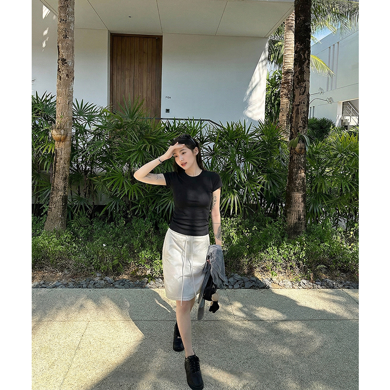 AI實價#純色圓領正肩短袖t恤女2026夏季性感辣妹設計修身顯瘦