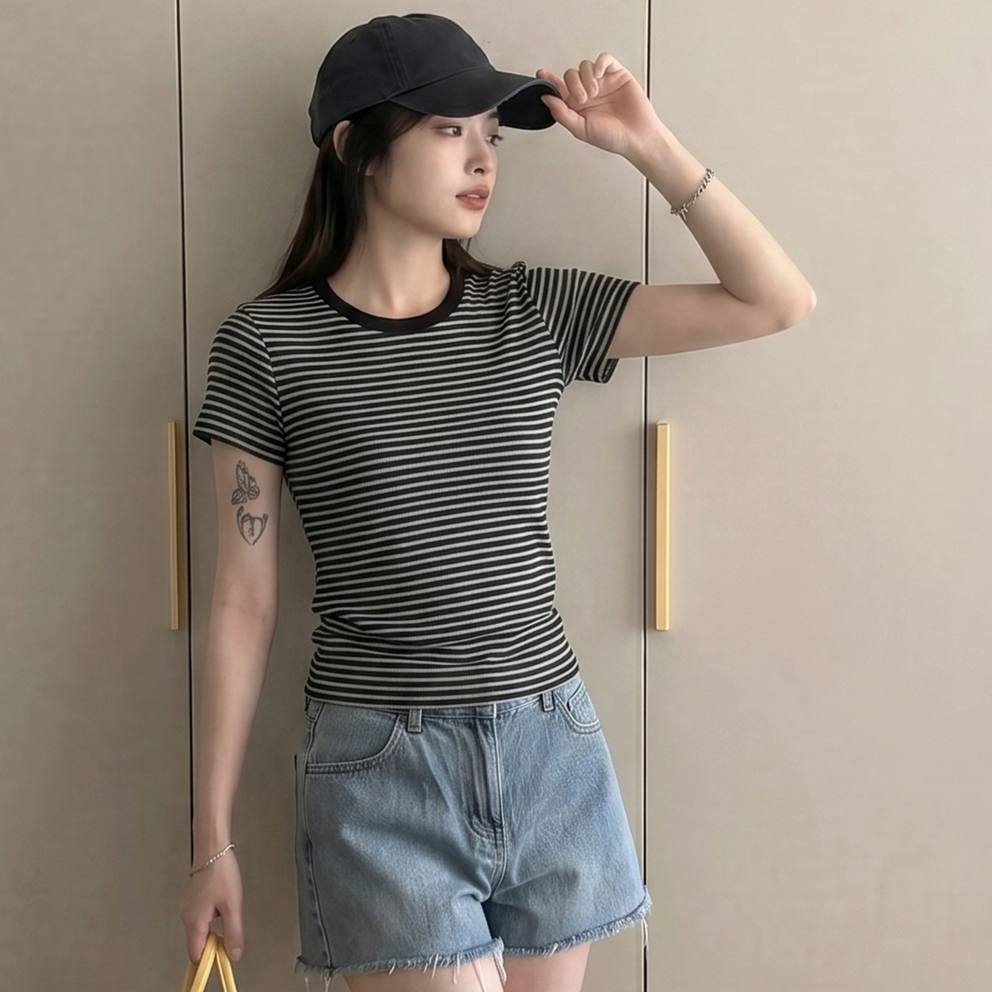 AI實價#圓領條紋t恤女短袖夏季2026新款洋氣小衫修身短款上衣女
