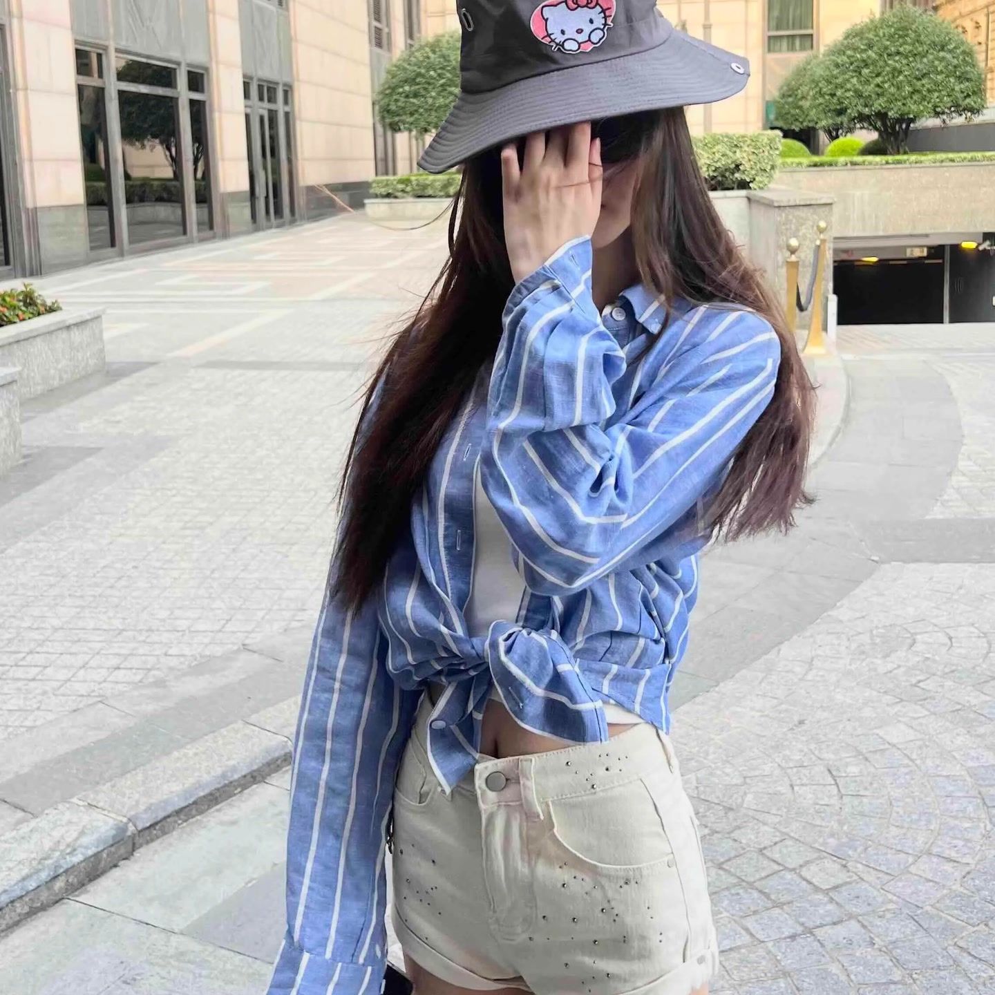 超短女裝洋氣燙鉆辣妹風卷邊牛仔短褲夏裝韓版低腰闊腿褲A字熱褲