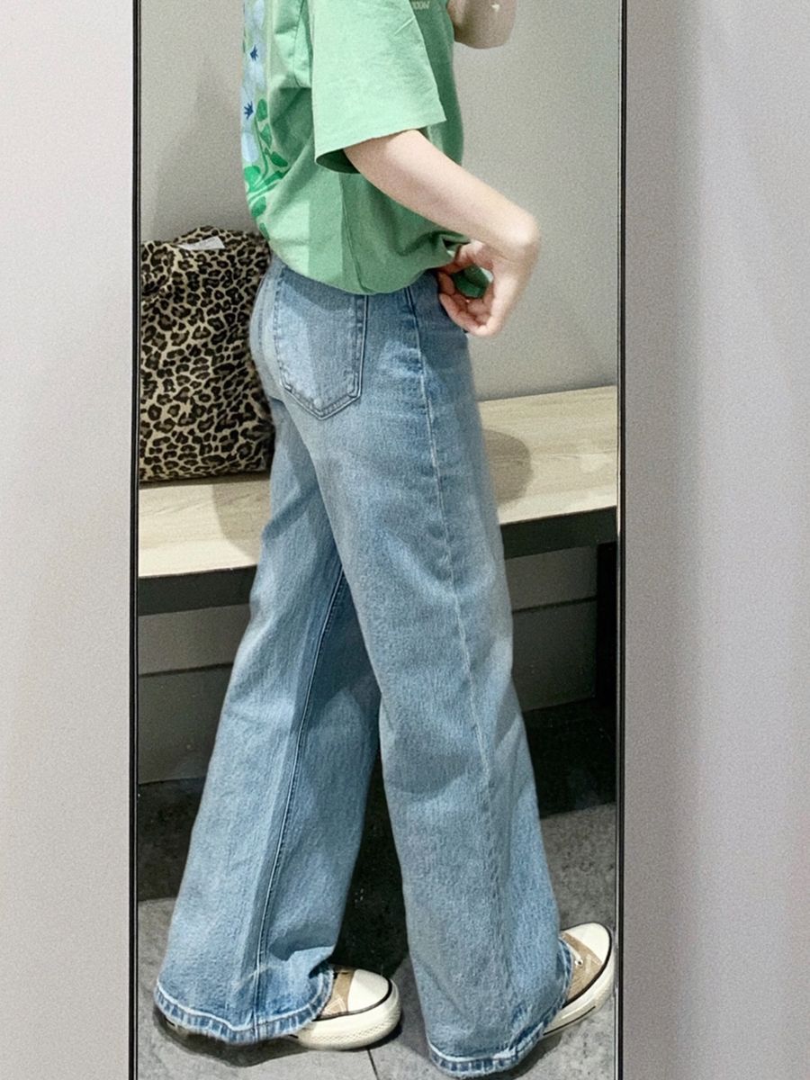 藍色高腰窄版直筒牛仔褲女2026春季新款慵懶風顯瘦遮肉闊腿長褲子