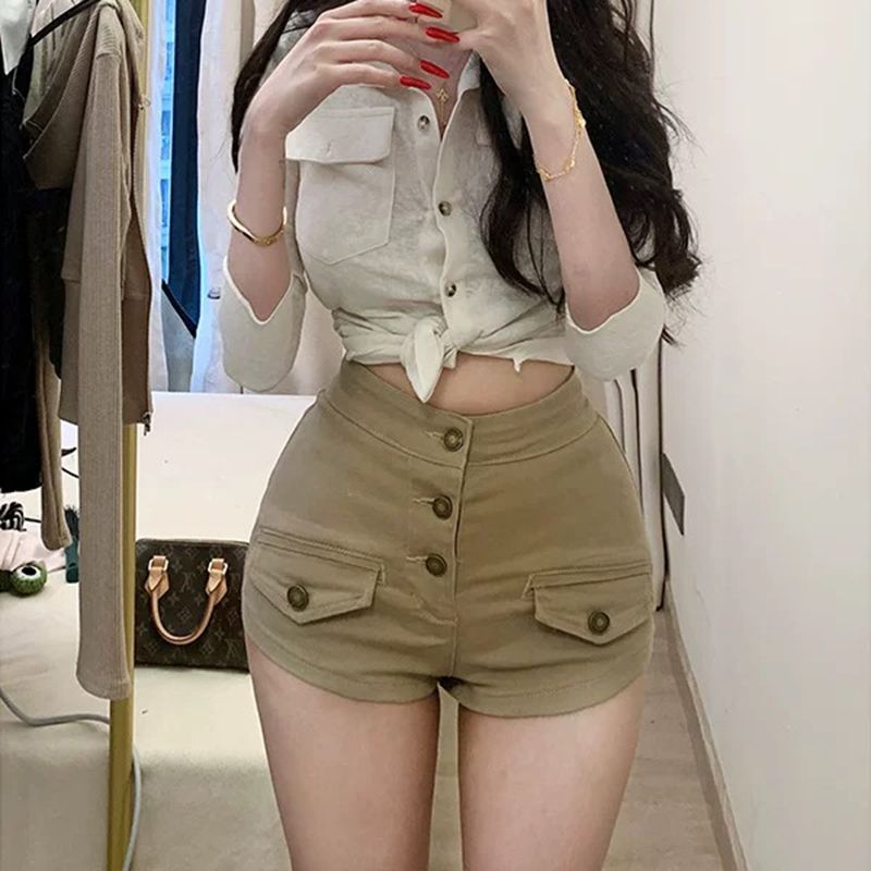 老錢風純欲豐胯牛仔短褲女2026夏季新款多扣高腰緊身顯瘦包臀熱褲