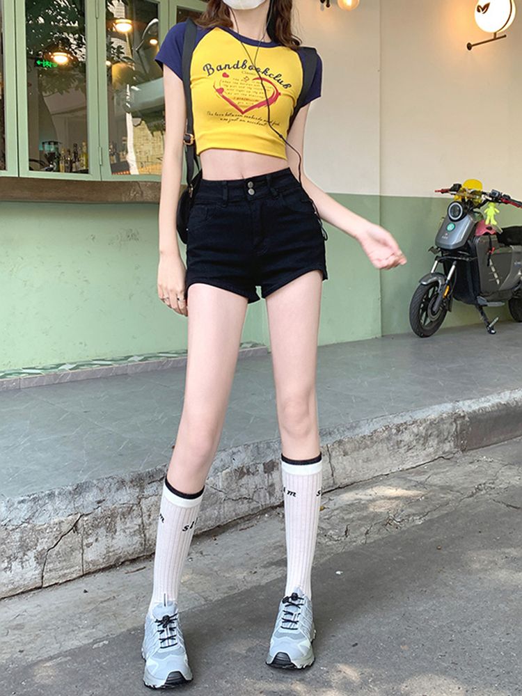 卡其色緊身牛仔短褲女夏季2026年彈力高腰小個子辣妹熱褲包臀褲子