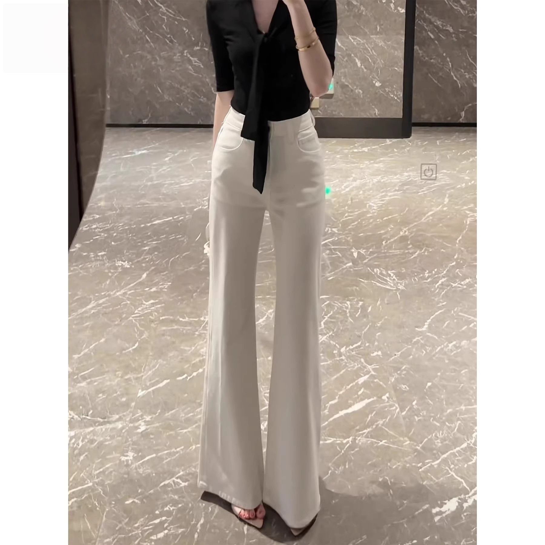 白色美式不貼腿微喇牛仔褲女2026新款春夏季辣妹寬松顯瘦喇叭長褲
