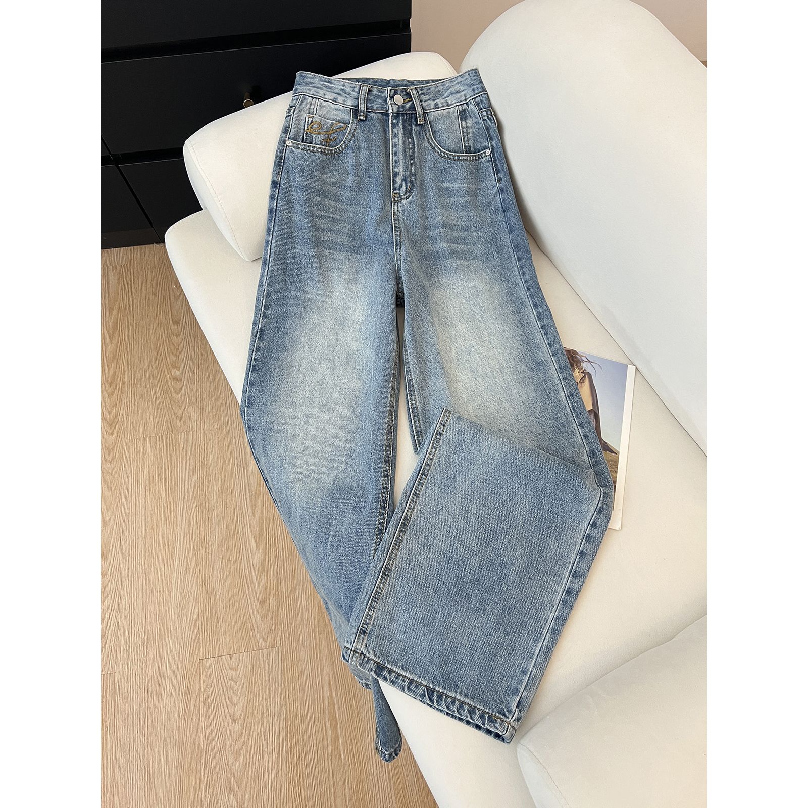 藍色刺繡設計版型好彎刀牛仔褲女2026春季新款高腰顯瘦闊腿褲子春