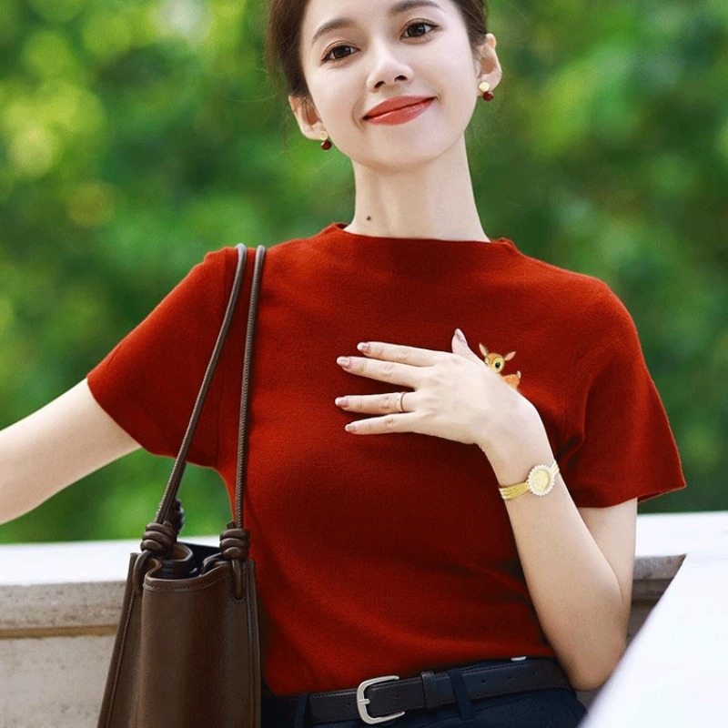 洋氣顯白紅色小鹿針織短袖t恤女2025新款夏季高級小眾不撞款上衣