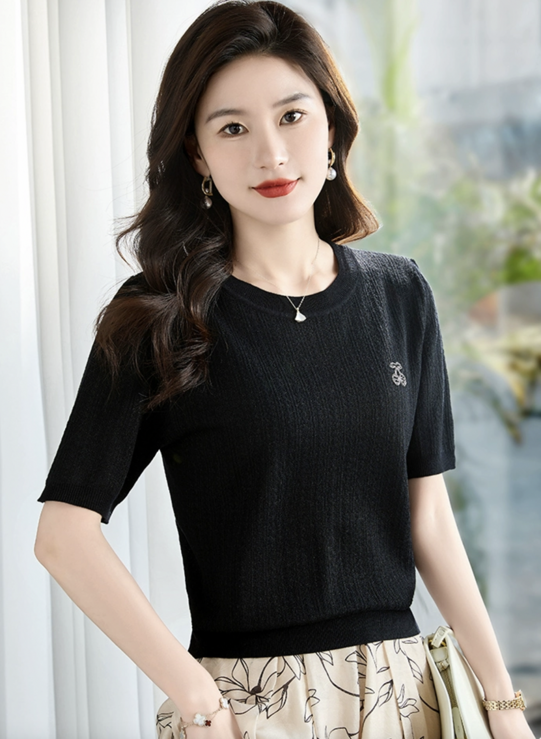 冰絲針織短袖t恤女夏季別致漂亮小衫2025新款高級感氣質天絲上衣