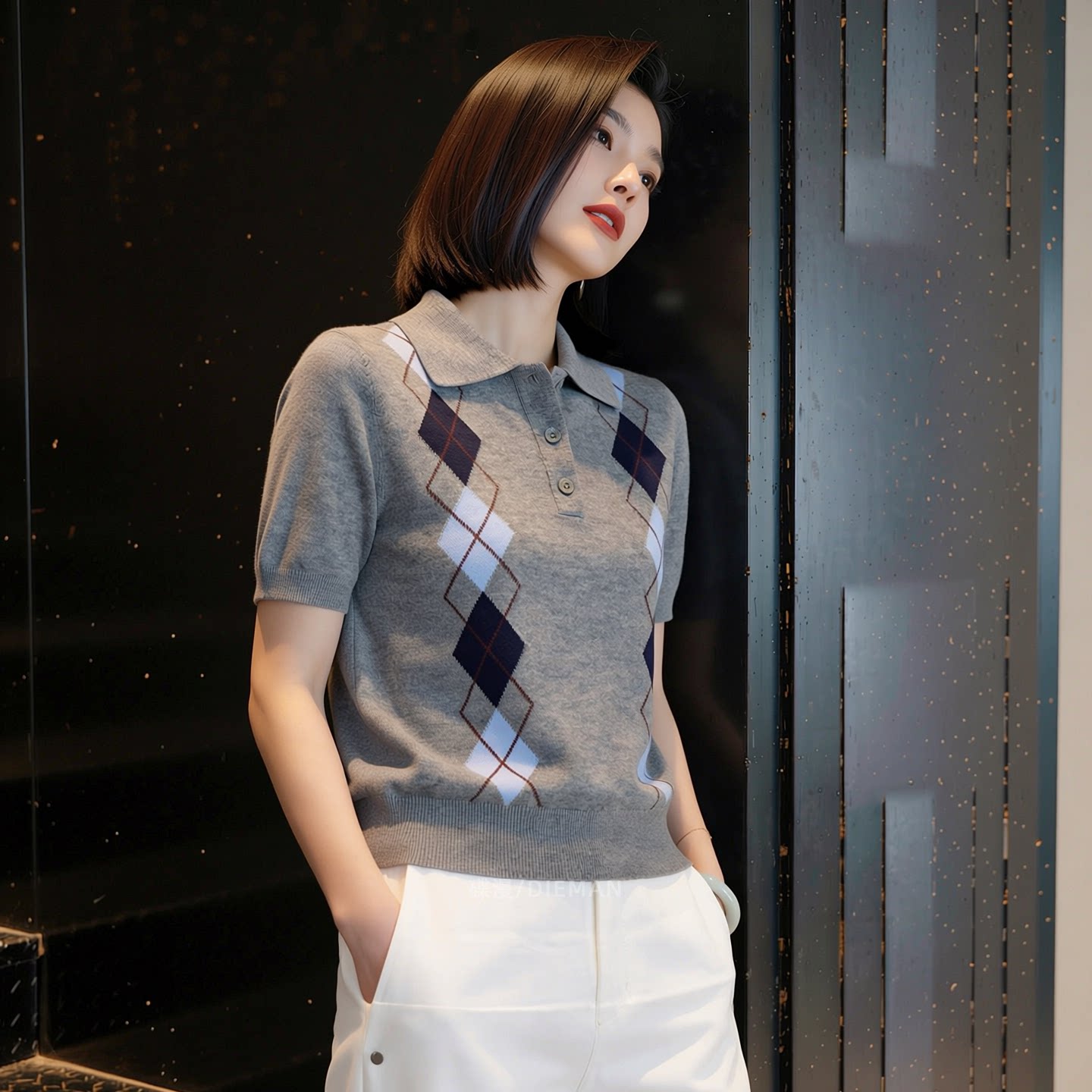 2026夏季新款時尚復古polo領菱格紋針織短袖女灰色大碼百搭上衣