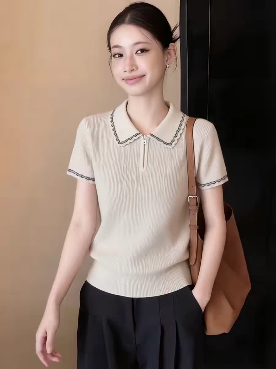 米色韓式花邊點綴翻領針織T恤女2026夏季新款溫柔半拉鏈大碼上衣