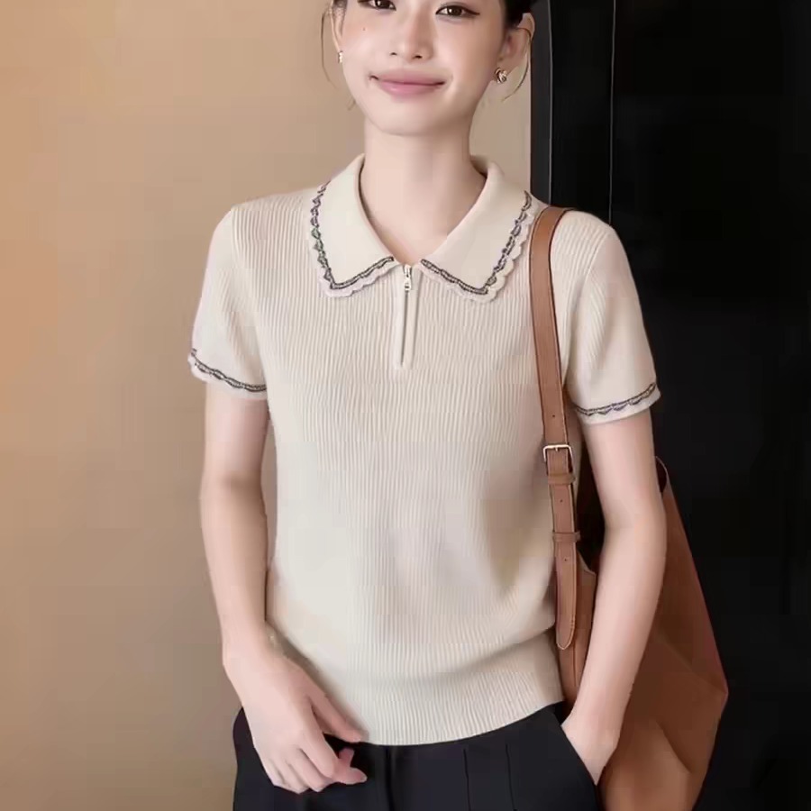米色韓式花邊點綴翻領針織T恤女2026夏季新款溫柔半拉鏈大碼上衣