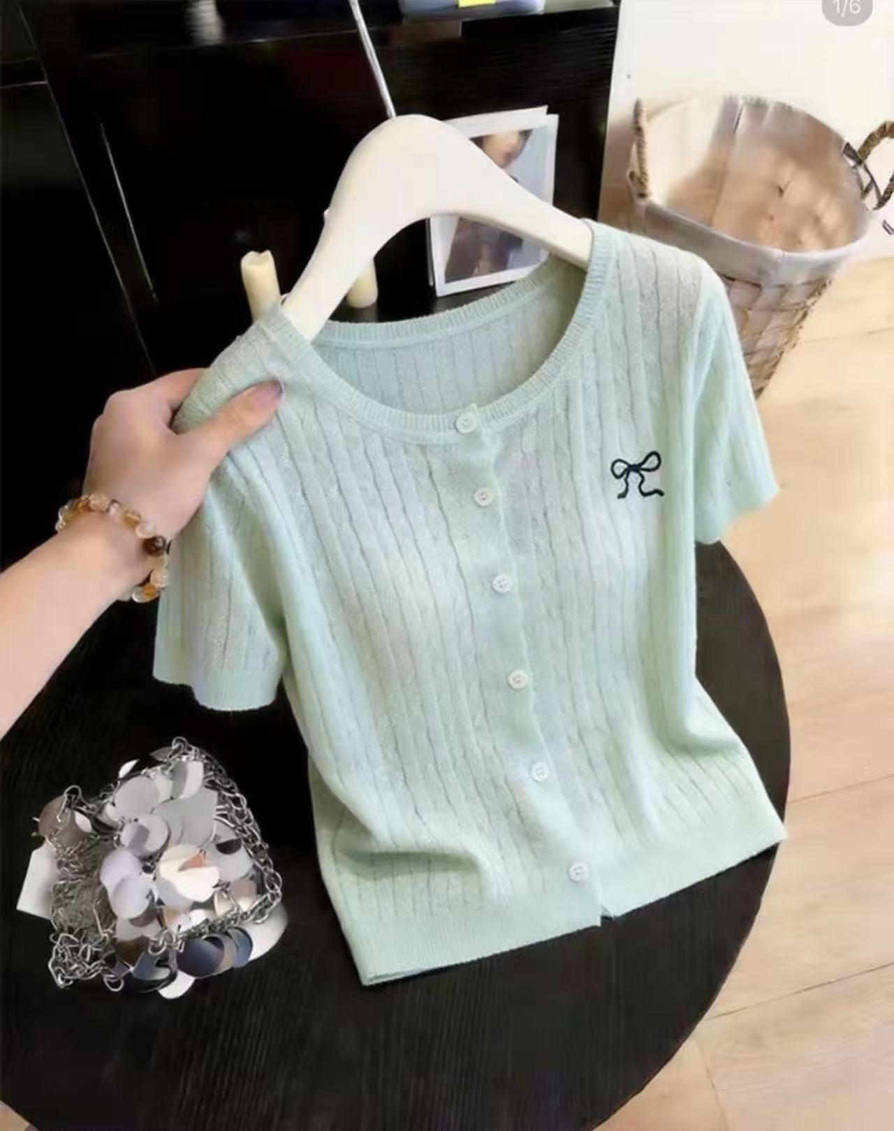 夏季短袖薄款針織開衫上衣女粉色麻花蝴蝶結時尚刺繡短款高級上衣